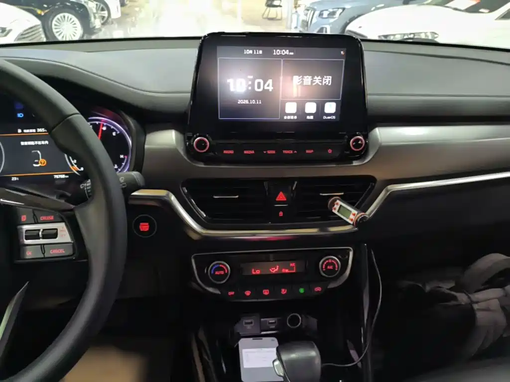 Kia Sportage — фото 13