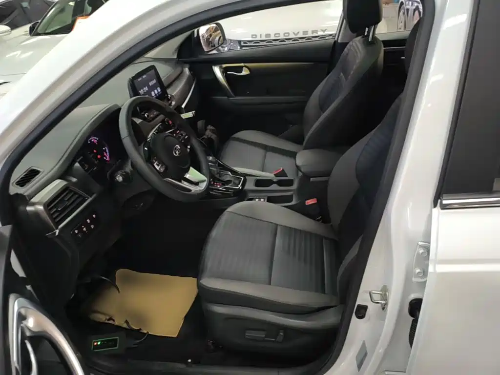 Kia Sportage — фото 15