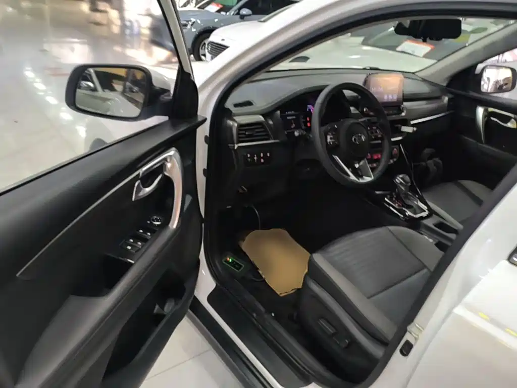 Kia Sportage — фото 16