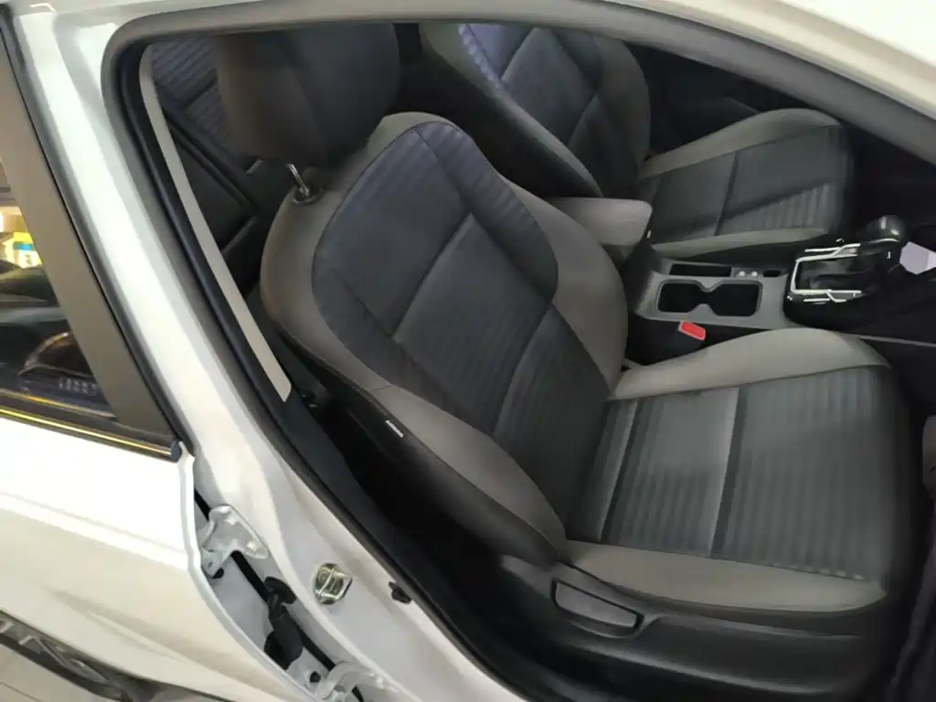 Kia Sportage — фото 25