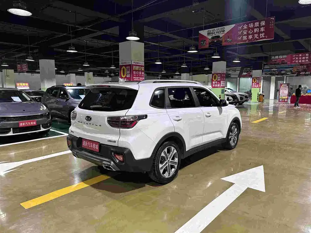 Kia Sportage — фото 9