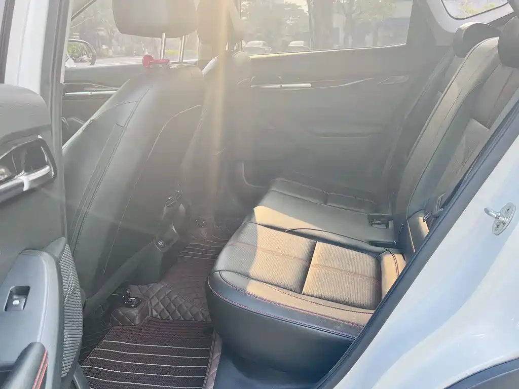 Kia KX3 — фото 9