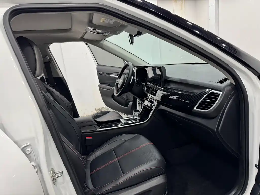 Kia KX3 — фото 4