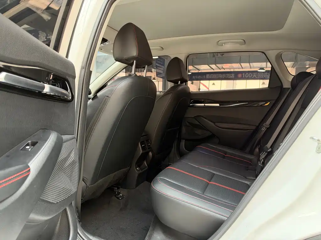 Kia KX3 — фото 16