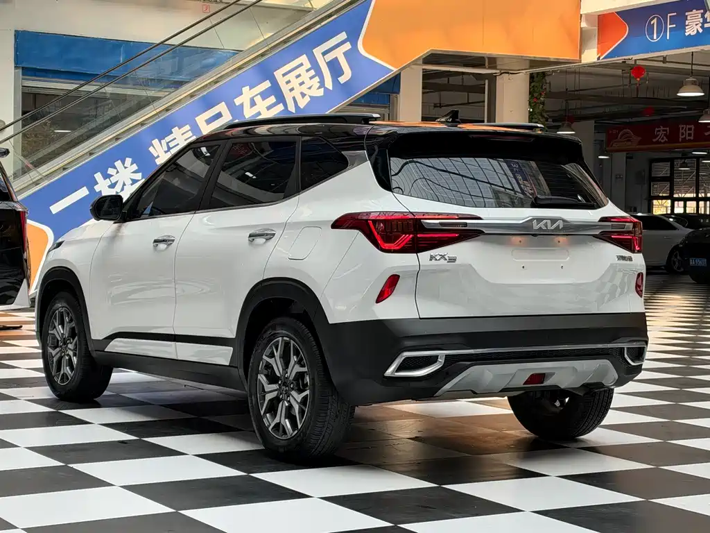 Kia KX3 — фото 19