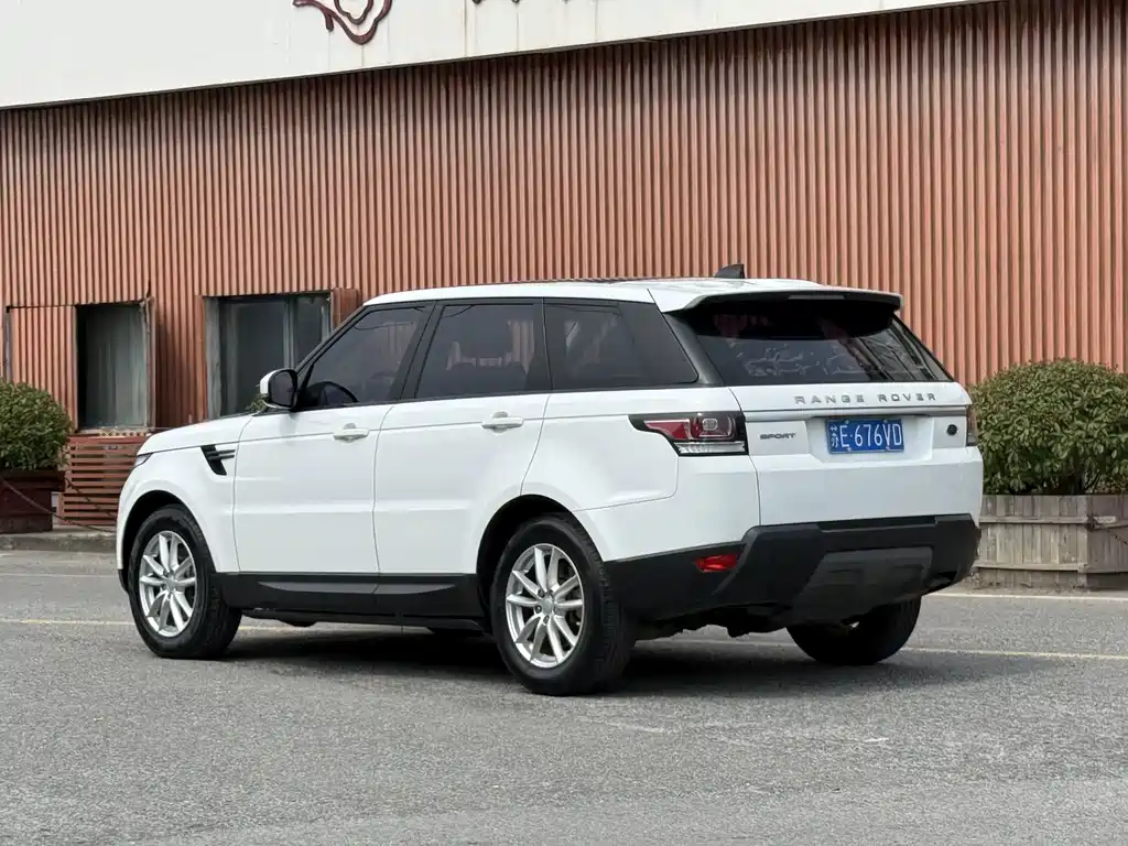 Land Rover Sport — фото 2