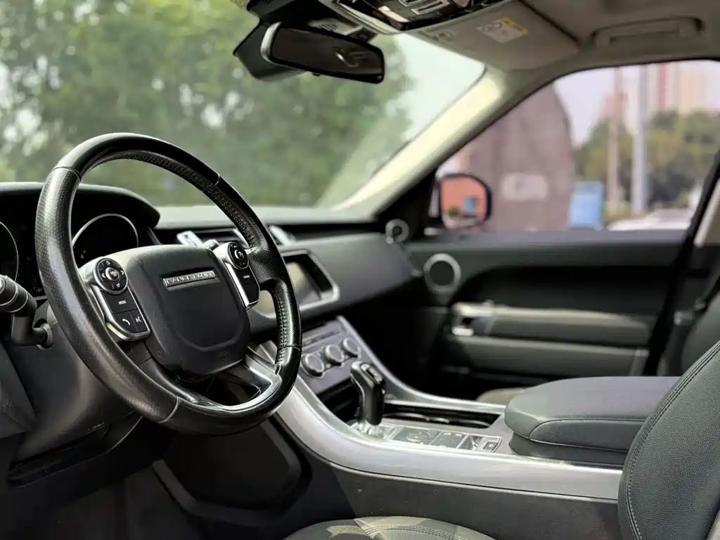 Land Rover Sport — фото 14