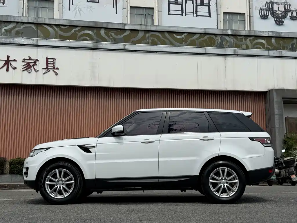 Land Rover Sport — фото 4