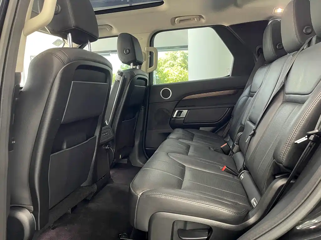 Land Rover Discovery — фото 18