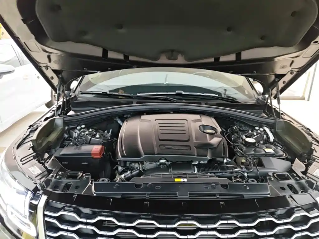 Land Rover Velar — фото 20