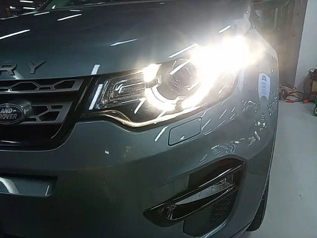 Land Rover Discovery Sport — фото 24