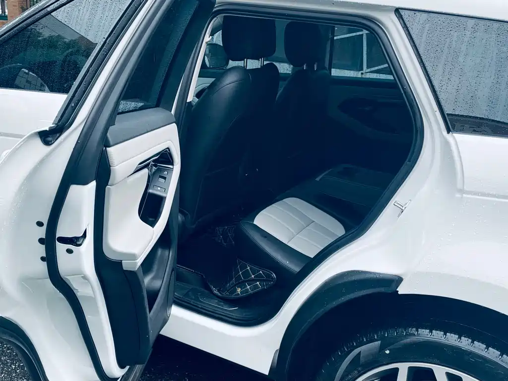 Land Rover Evoque — фото 10