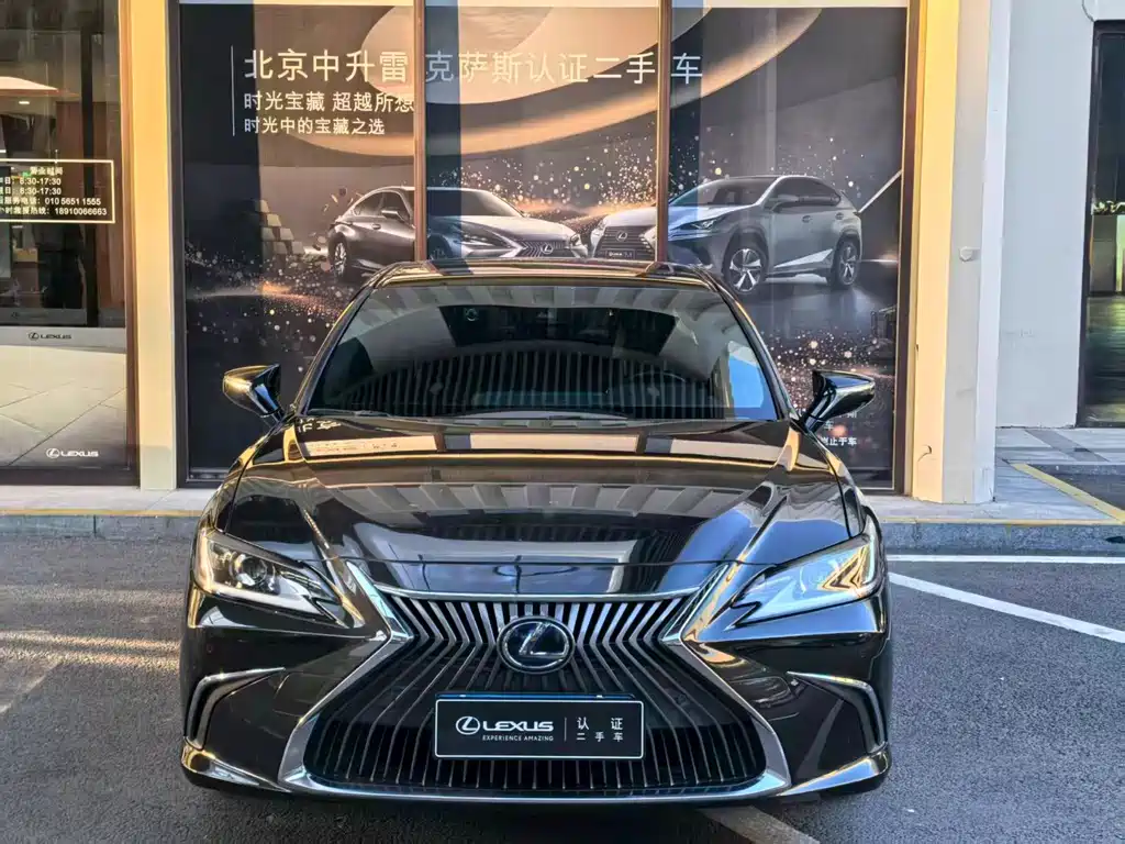 Lexus ES — фото 14