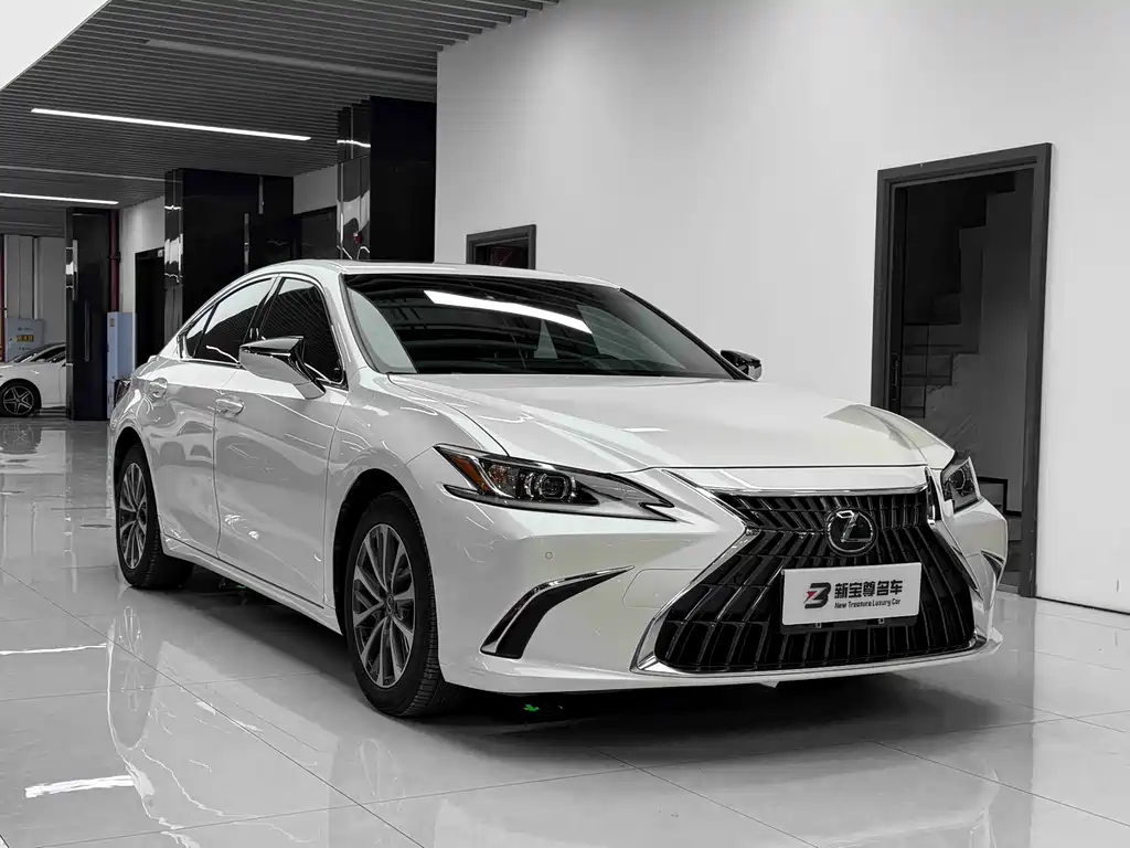Lexus ES — фото 3