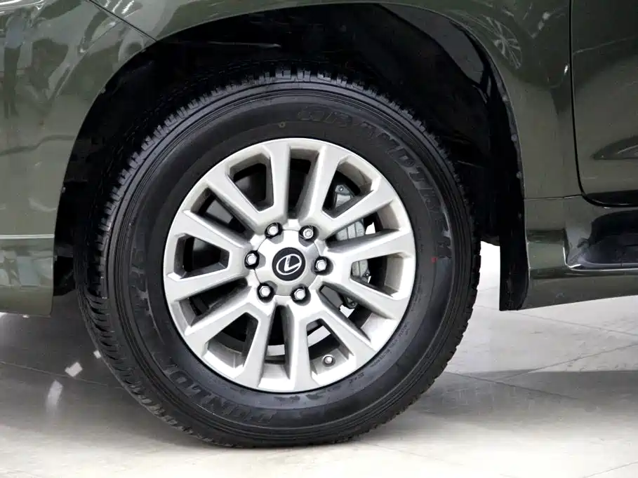 Lexus GX — фото 23