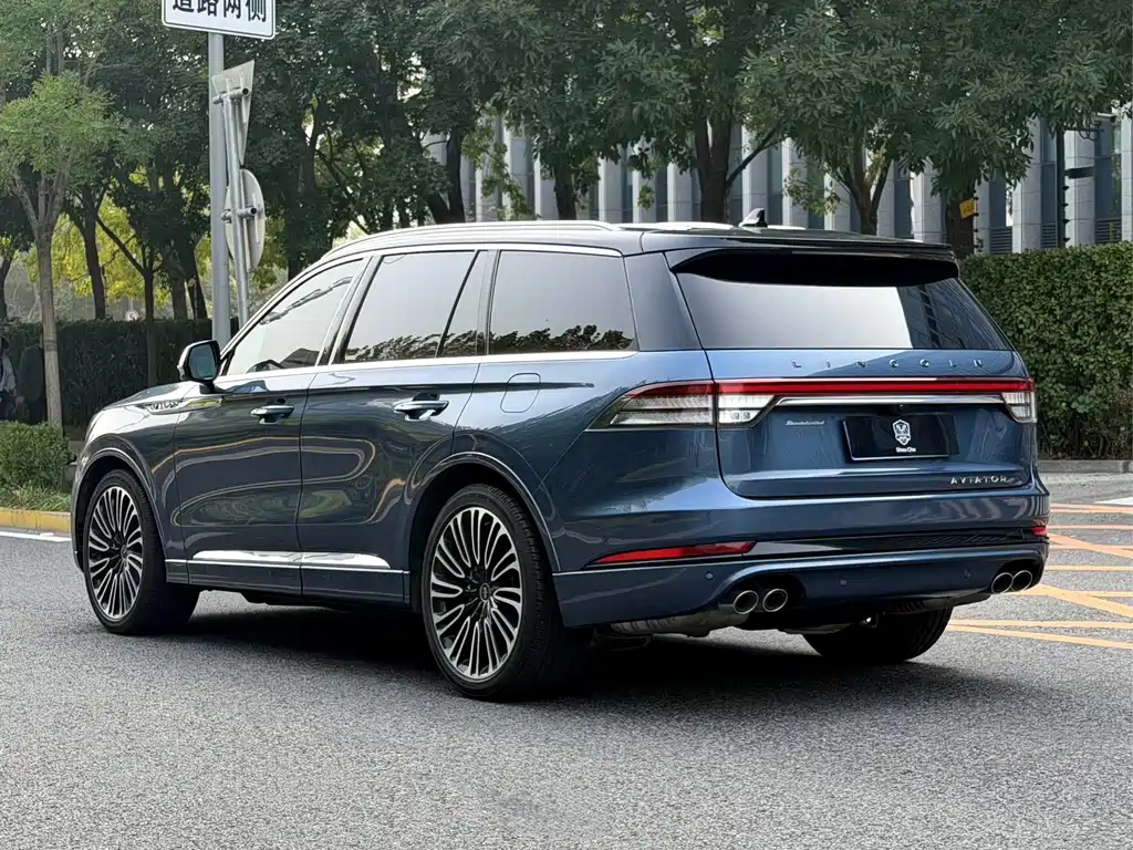 Lincoln Aviator — фото 6