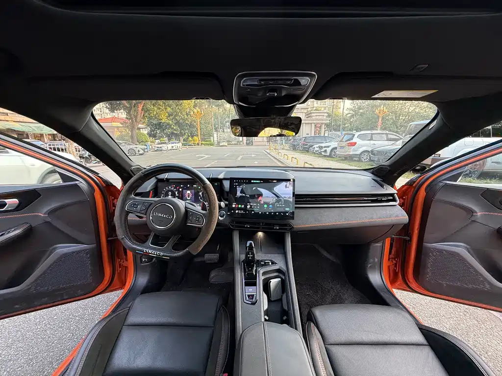 Lynk & Co 03 — фото 6