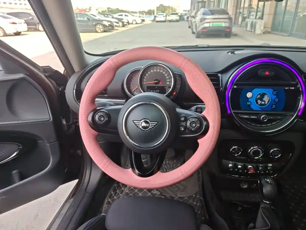 MINI Mini Clubman — фото 11