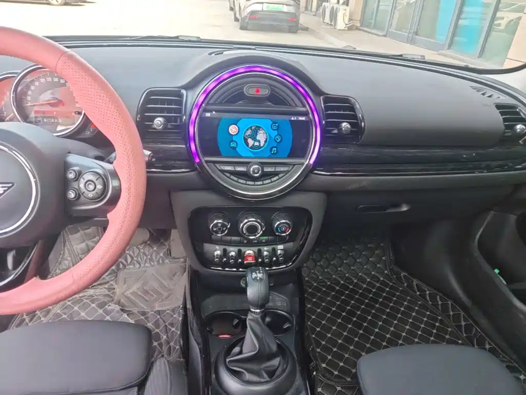 MINI Mini Clubman — фото 13