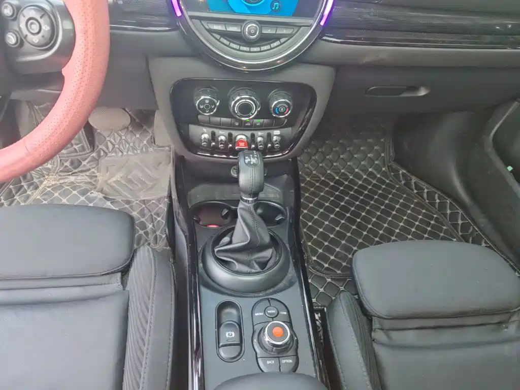 MINI Mini Clubman — фото 14