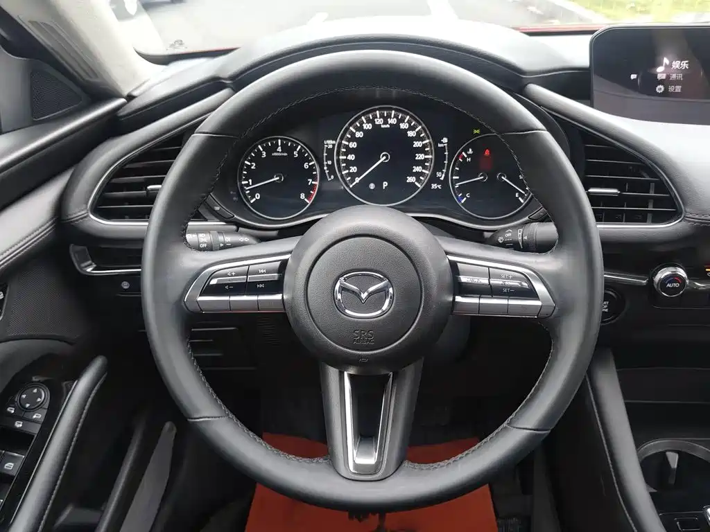 Mazda 3 Axela — фото 14