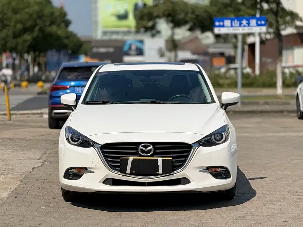 Mazda 3 Axela — фото 2