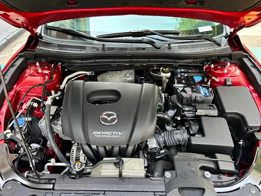 Mazda 3 Axela — фото 11