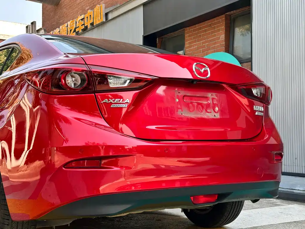Mazda 3 Axela — фото 14