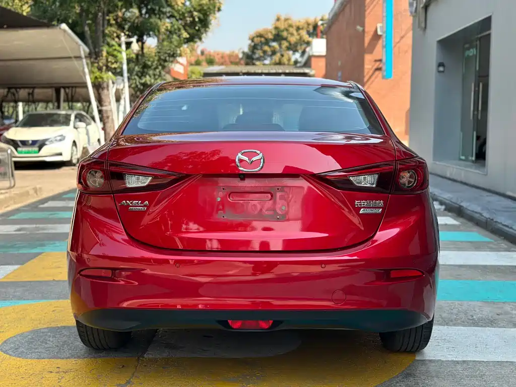 Mazda 3 Axela — фото 8