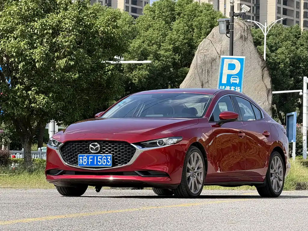 Mazda 3 Axela — фото 15