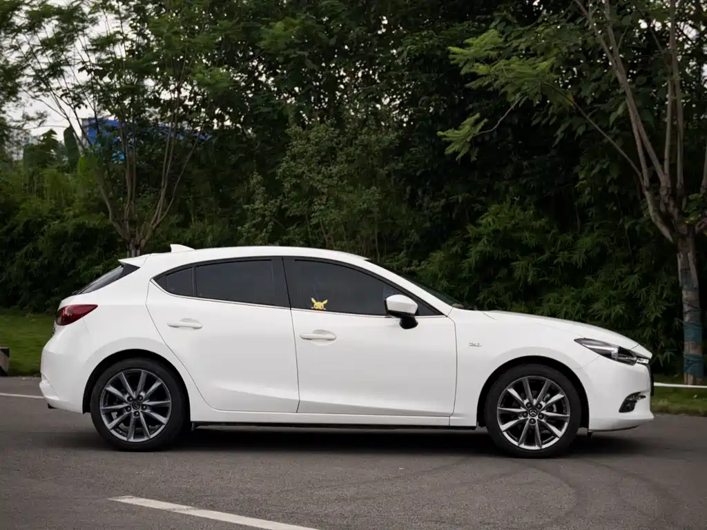 Mazda 3 Axela — фото 2