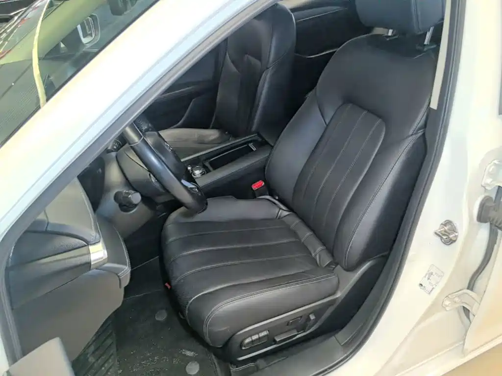Mazda Atenza — фото 15