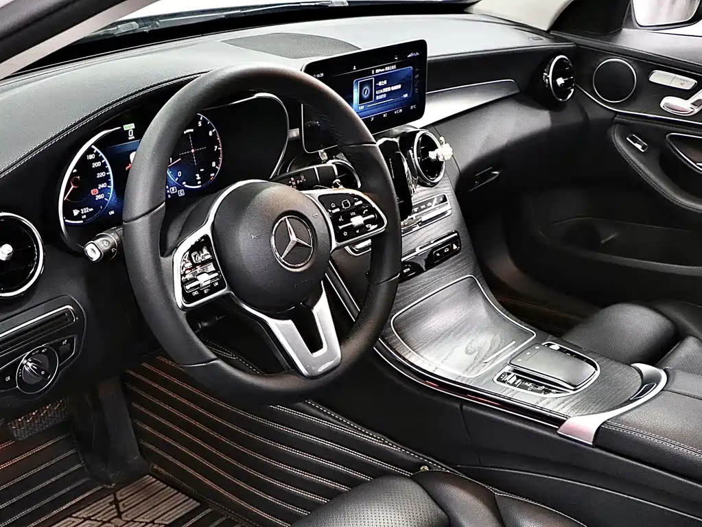 Mercedes-Benz C-Class — фото 10