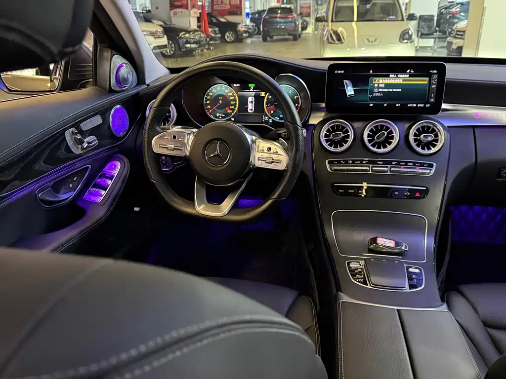 Mercedes-Benz C-Class — фото 17