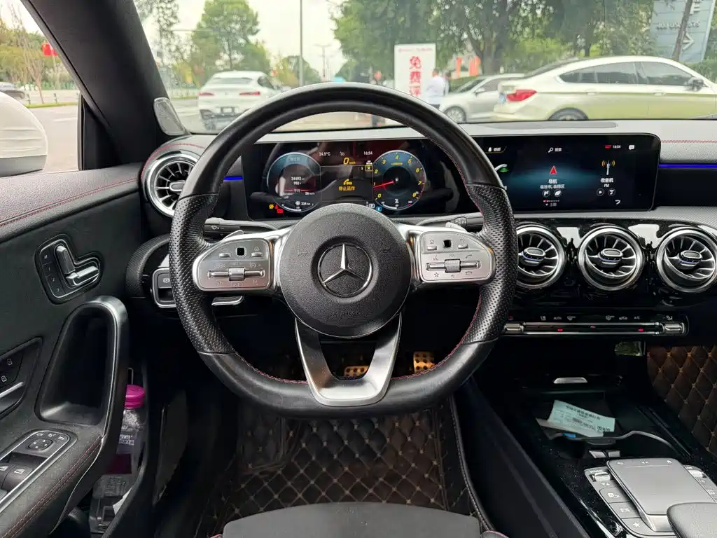 Mercedes-Benz CLA (Import) — фото 14