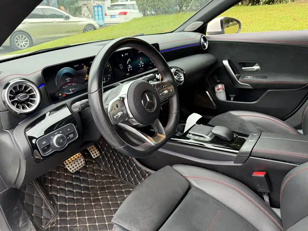 Mercedes-Benz CLA (Import) — фото 7
