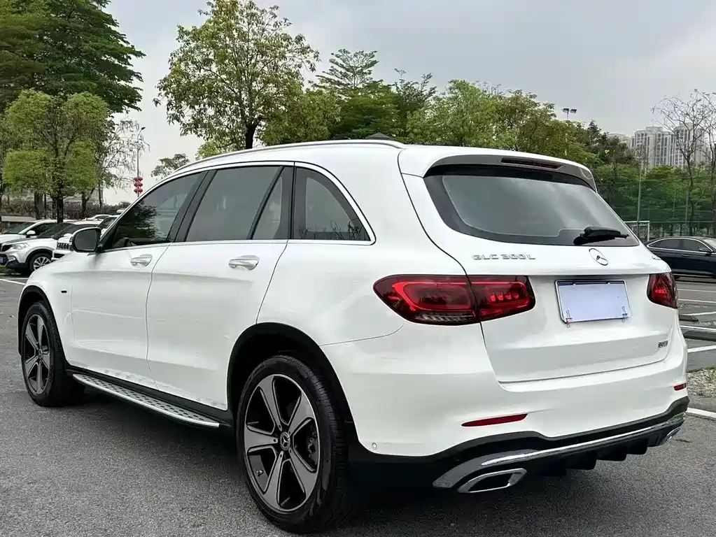 Mercedes-Benz GLC — фото 9
