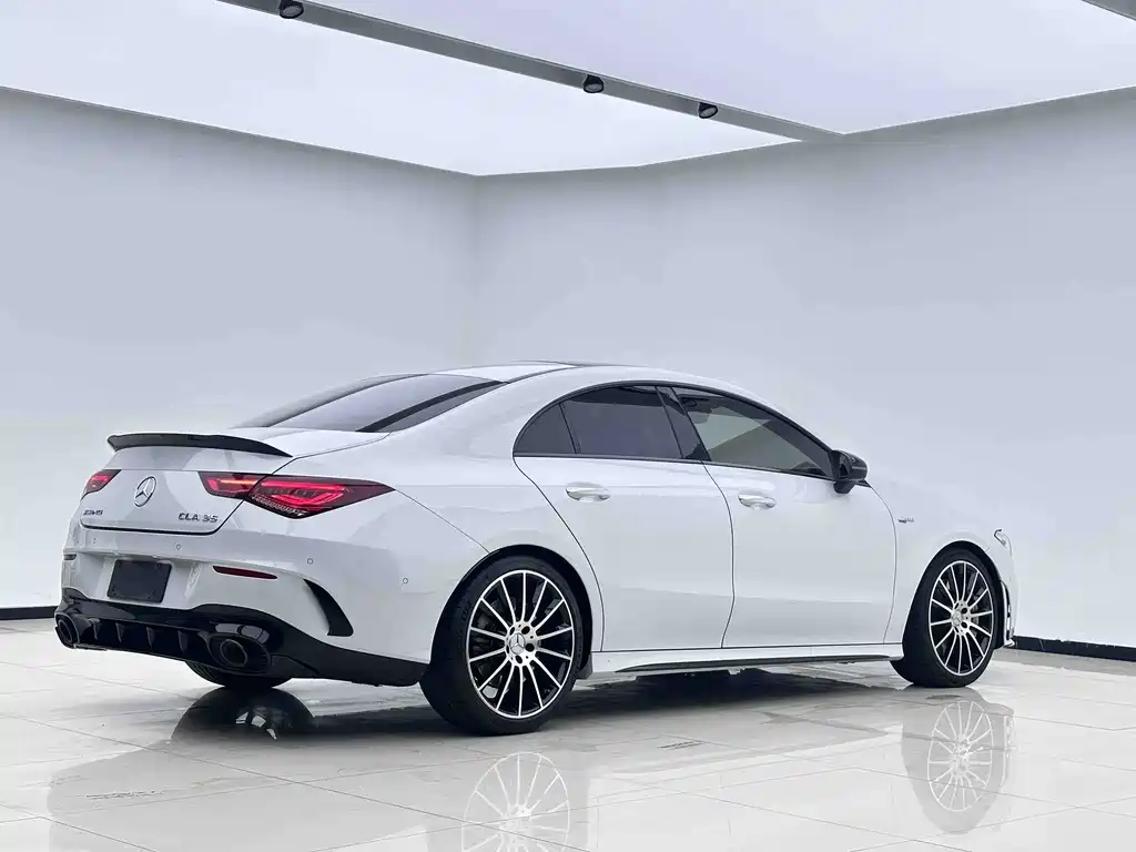 Mercedes-Benz CLA AMG — фото 11