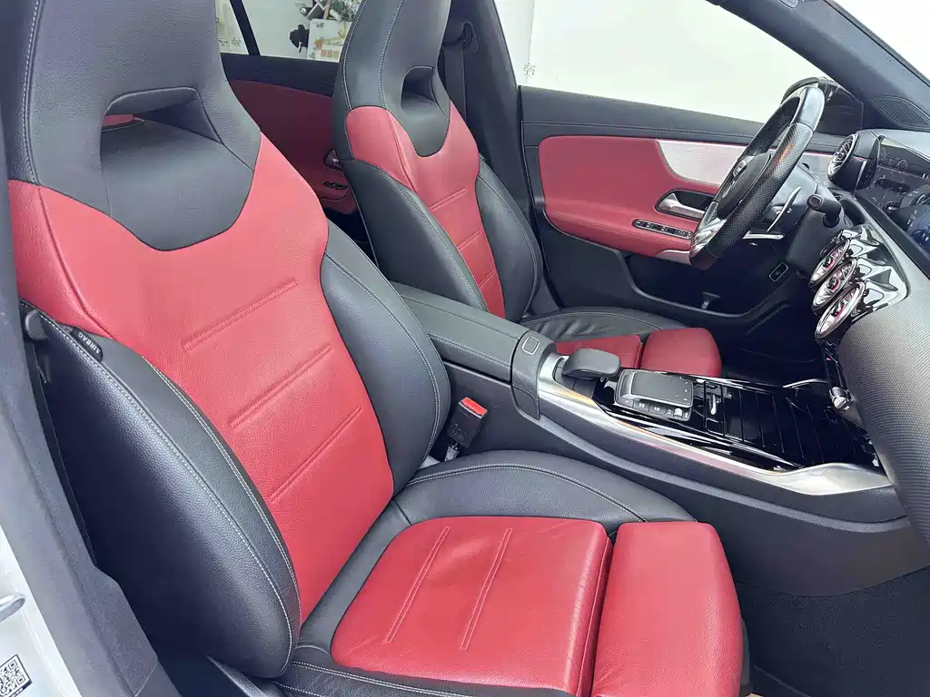 Mercedes-Benz CLA AMG — фото 6