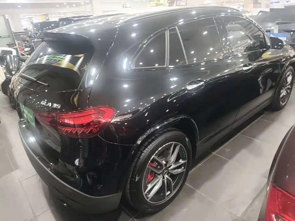 Mercedes-Benz GLA AMG — фото 7