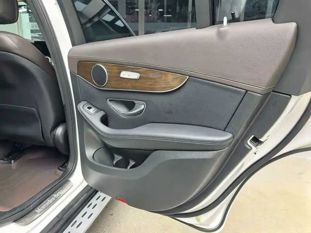 Mercedes-Benz GLC — фото 11