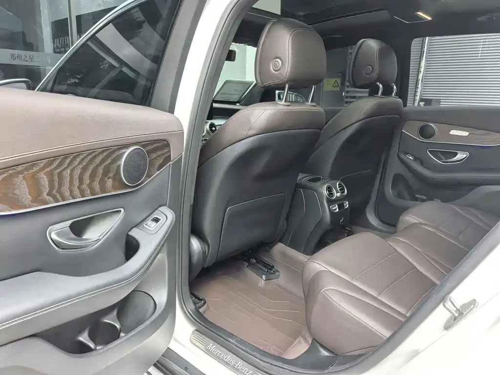 Mercedes-Benz GLC — фото 14
