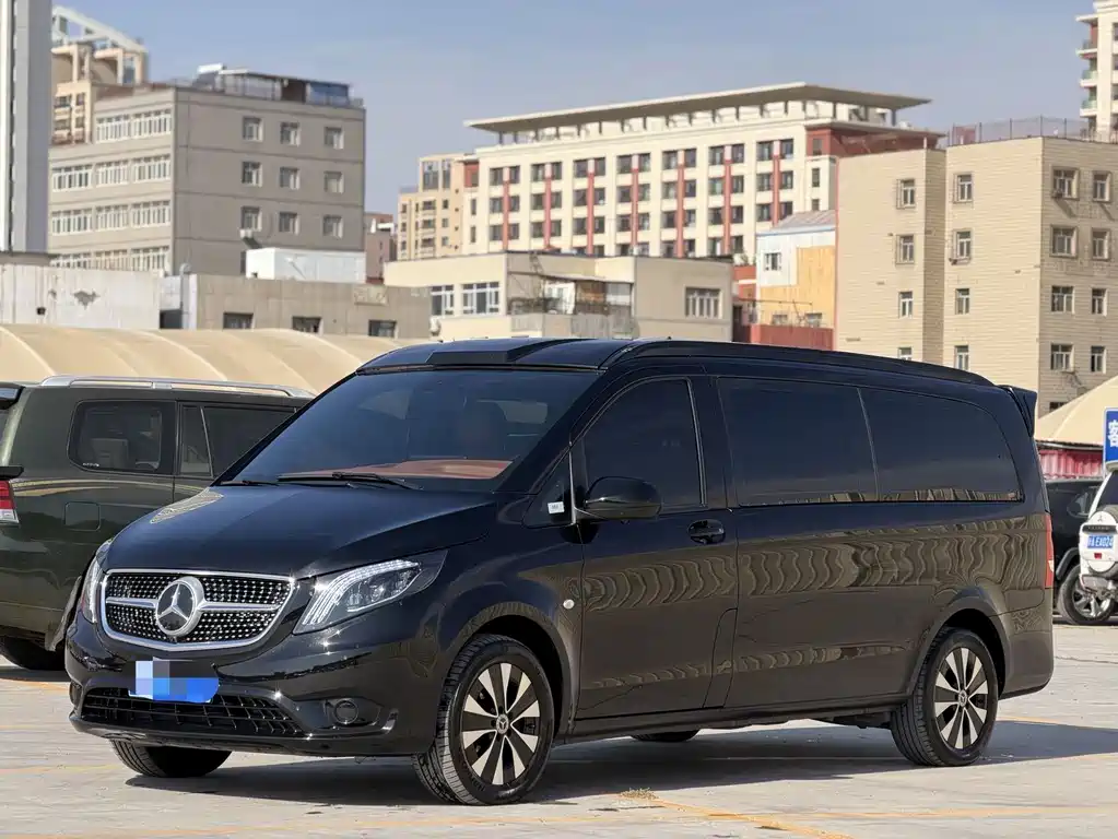 Mercedes-Benz Vito — фото 1