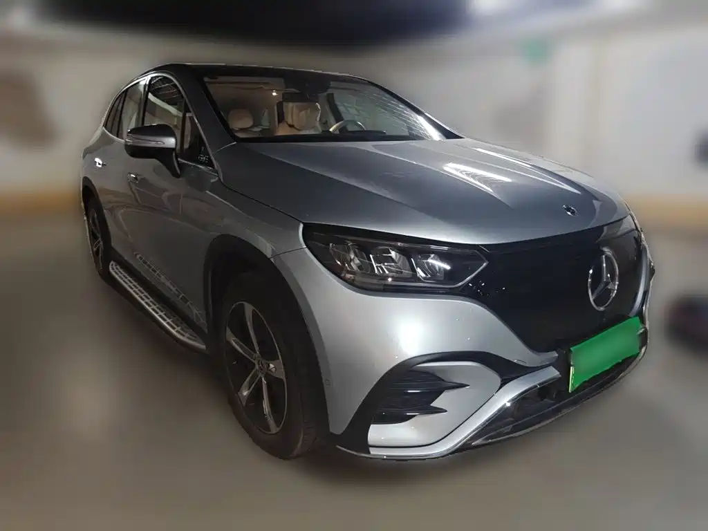 Mercedes-Benz EQE SUV — фото 3