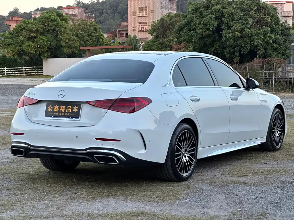 Mercedes-Benz C-Class — фото 14