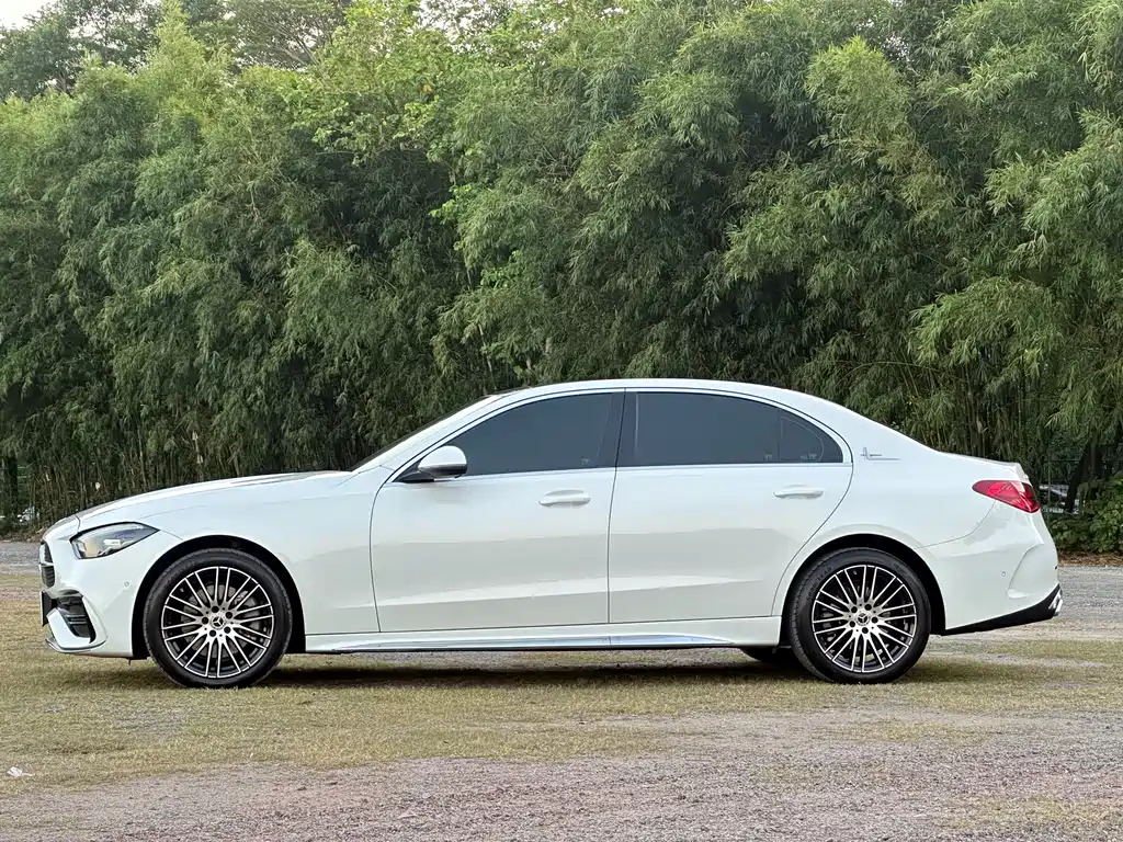 Mercedes-Benz C-Class — фото 15