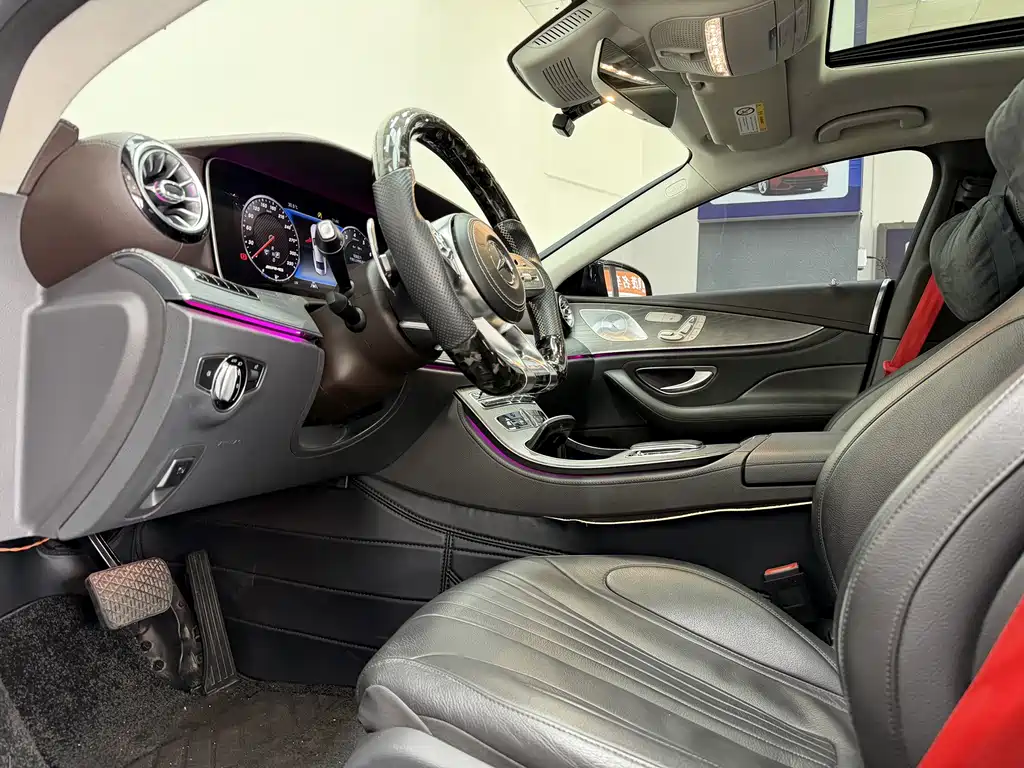 Mercedes-Benz CLS — фото 4