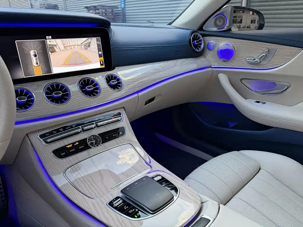 Mercedes-Benz E-Class (Import) — фото 11