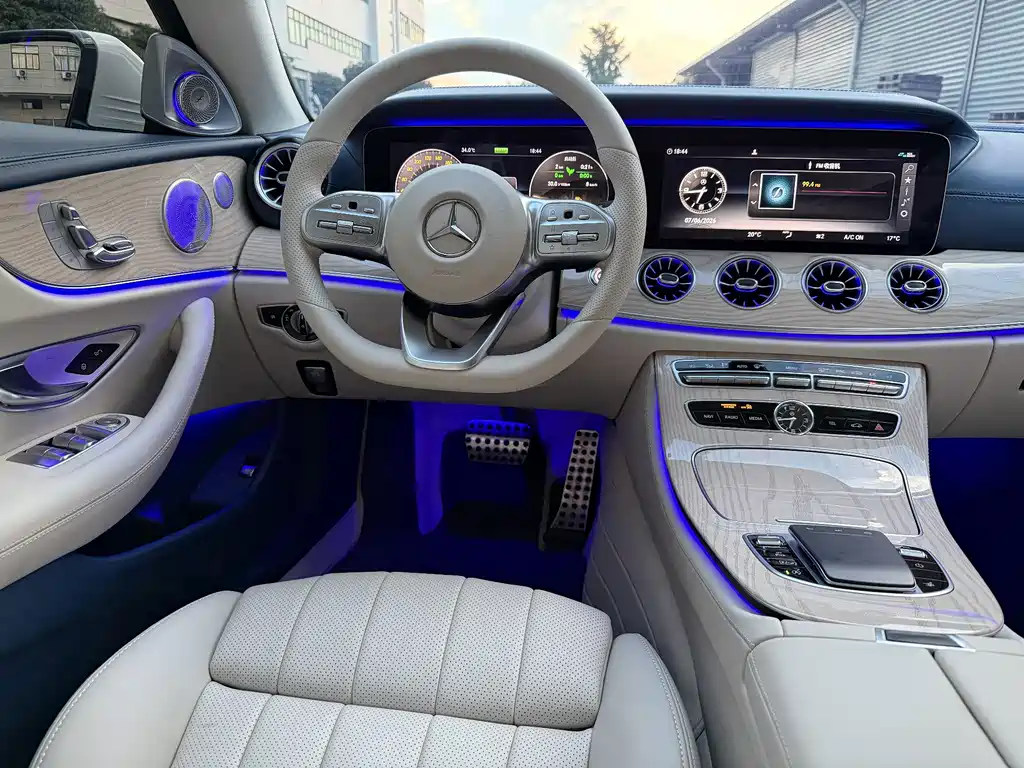 Mercedes-Benz E-Class (Import) — фото 17