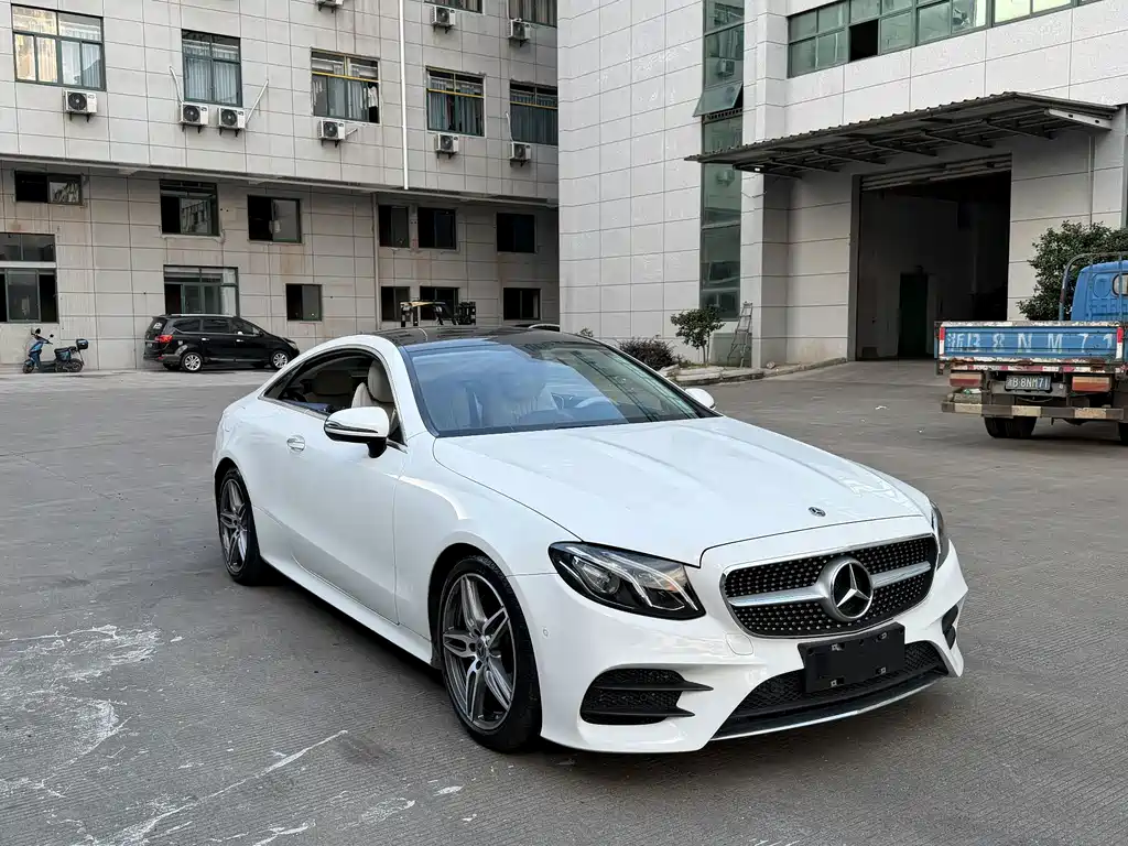 Mercedes-Benz E-Class (Import) — фото 3